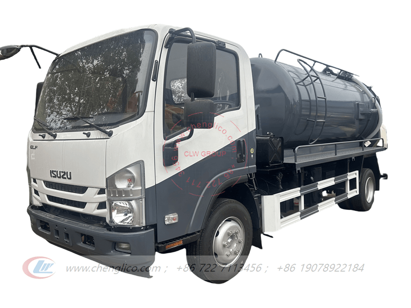 ISUZU 4×2 8,000 Liters sewage suction truck