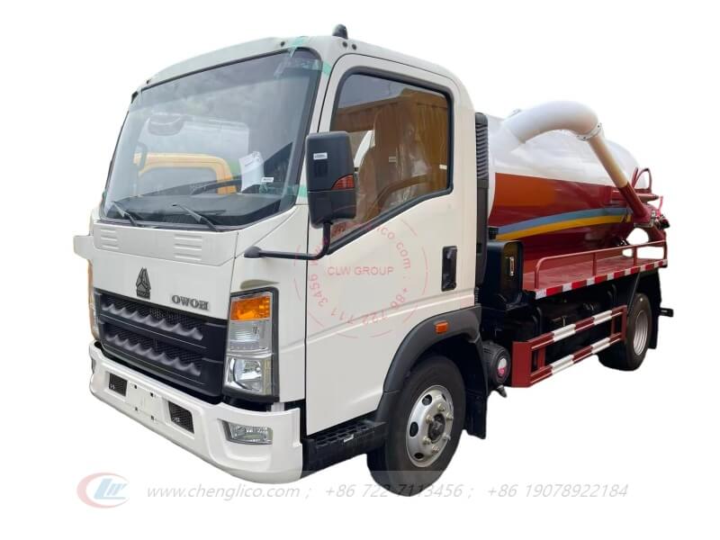 HOWO 5,000L Vacuum Sewage Truck