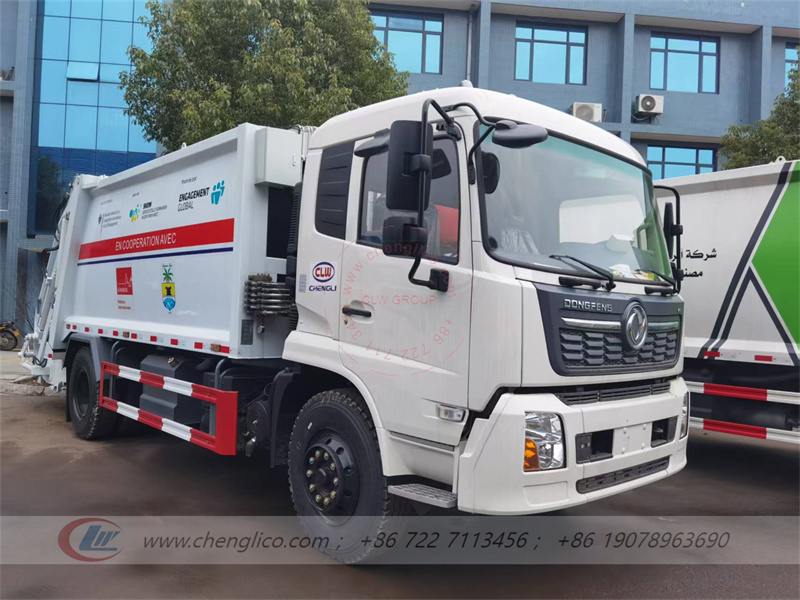 Dongfeng compactor garbage truck (4)