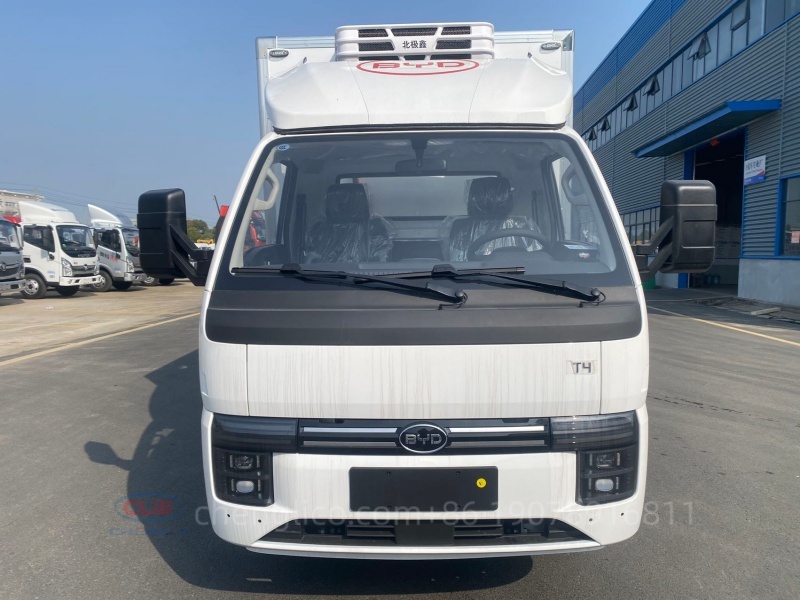 BYD T4EV Refrigerated Truck (62.3 kWh)